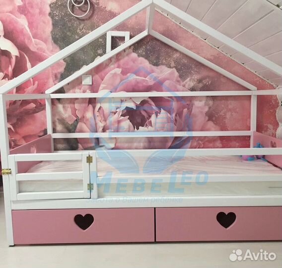 Кровать Домик