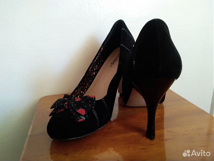 Туфли модельные