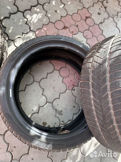 Pirelli Winter Sottozero 3 245/40 R20 102V