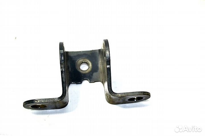 Кронштейн амортизатора кабины, задний правый merce