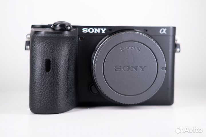 Sony alpha 6600 комплект с 3 объективами и клеткой