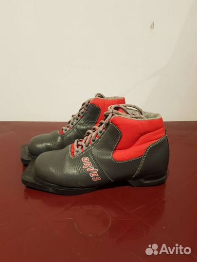 Лыжные ботинки 36 размер