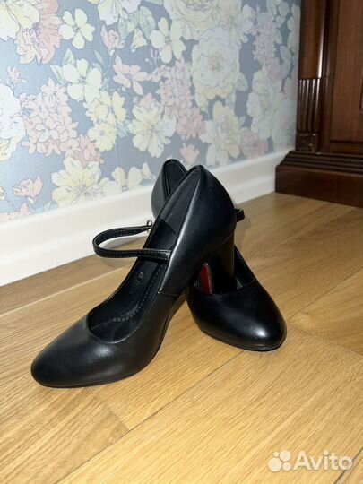 Туфли женские 37 размер
