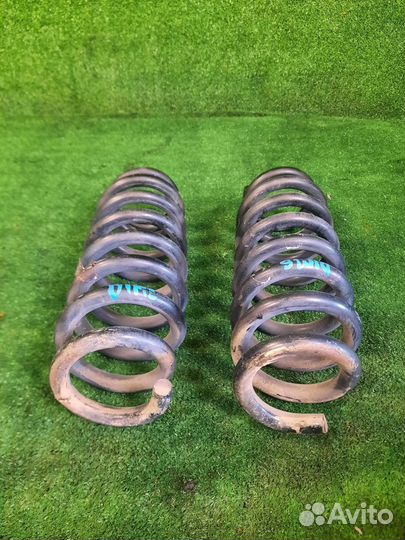 Пружина подвески (комплект) задняя Suzuki Escudo