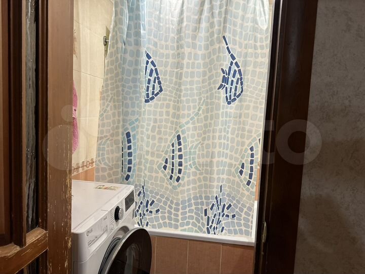 2-к. квартира, 57 м², 3/9 эт.