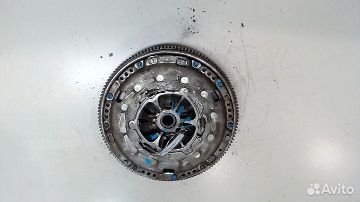 Маховик Volkswagen Touran