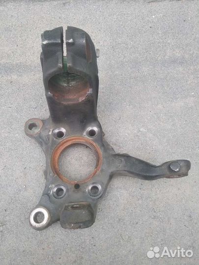 Поворотный кулак передний VAG разборка