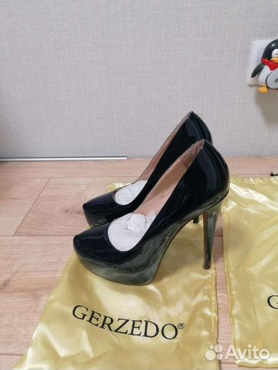 Туфли женские Gerzedo