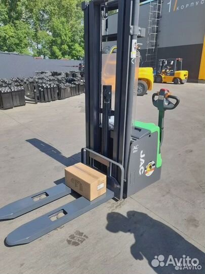 Электроштабелер 1500кг/3600мм - серия компакт