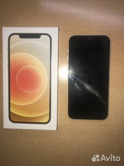 iPhone 12, 64 ГБ