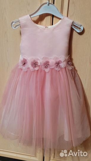 Продам праздничное платье