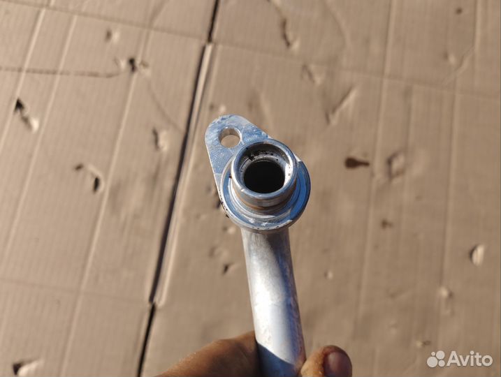 Трубка кондиционера Renault Logan 2 1.6 МКПП