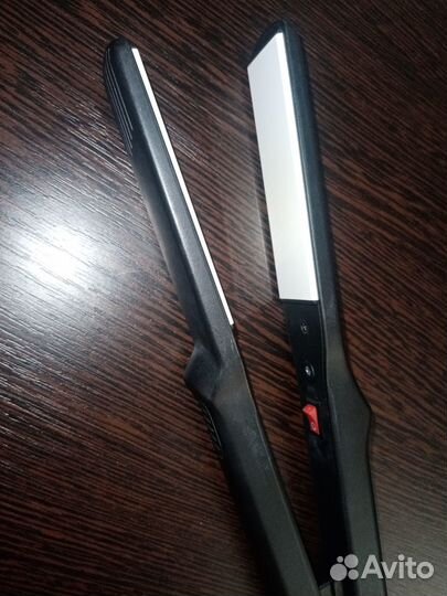 Плойка-выпрямитель для волос