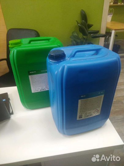 Канистры пластик 19 литров