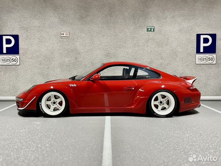 Модель Porsche 911 RWB Body Kit 1:18 GT spirit