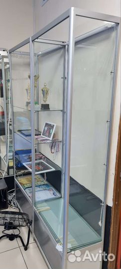 Стеклянная витрина бу
