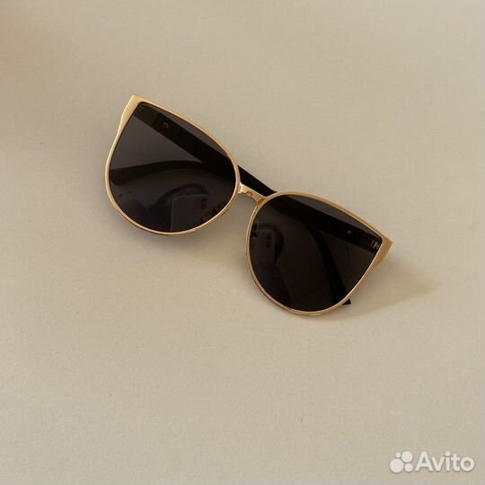 Солнцезащитные очки