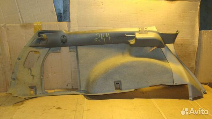 Нижняя обшивка багажника Subaru outback B12 01г