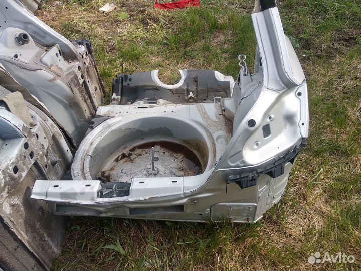 Крыло заднее правое Опель Астра H