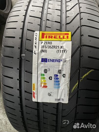 Pirelli P Zero 285/40 R21 и 315/35 R21 109Y