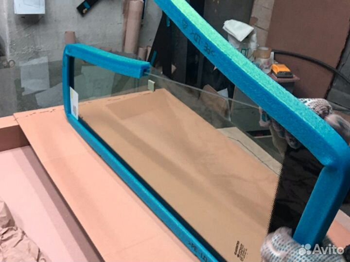 Стекло заднее John Deere