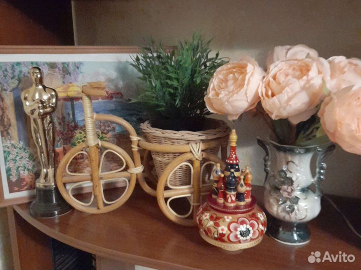 Велосипед декоративный из ротанга