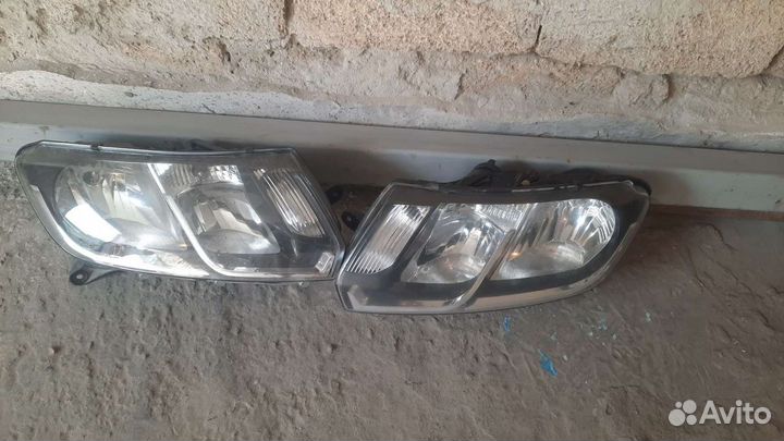 Фары на renault logan 2