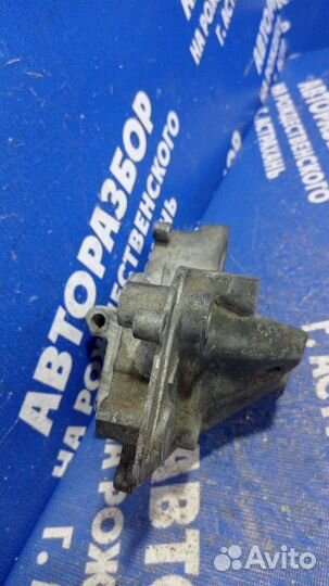 Кронштейн опоры двигателя Ford Focus 2 седан shda