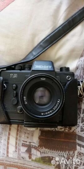 Пленочный фотоаппарат зенит