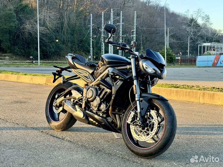 Triumph street triple 2022