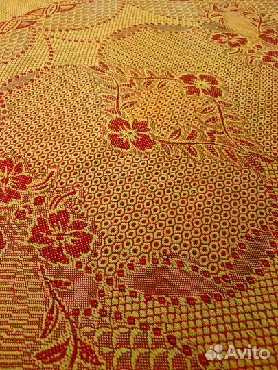 Скатерть старинная с бахромой