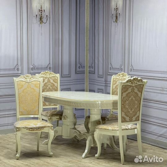 Столы и стулья