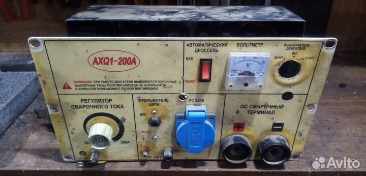 Панель управления бензогенератора