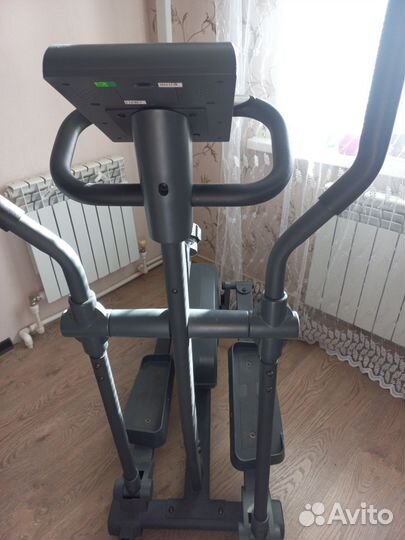 Эллиптический тренажер