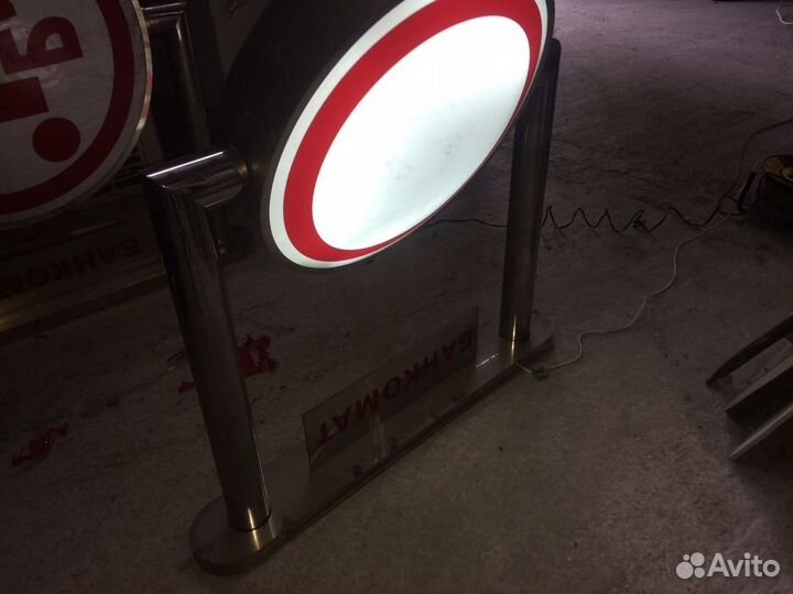 Вращающийся рекламный лайтбокс