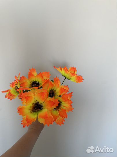 Цветочки искусттвенные, красивые