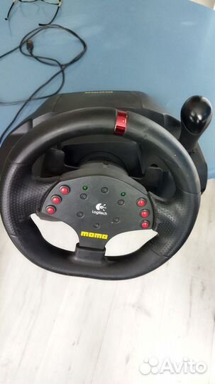 Руль logitech momo racing