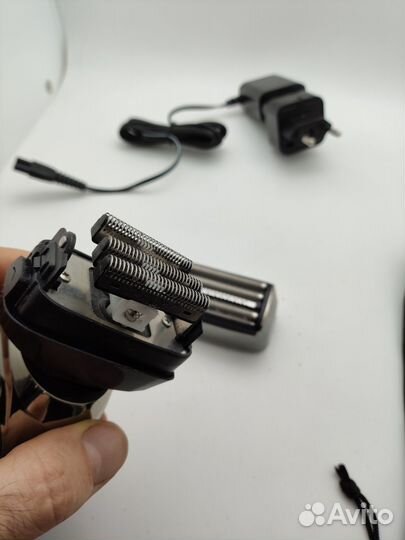 Электробритва Kemei