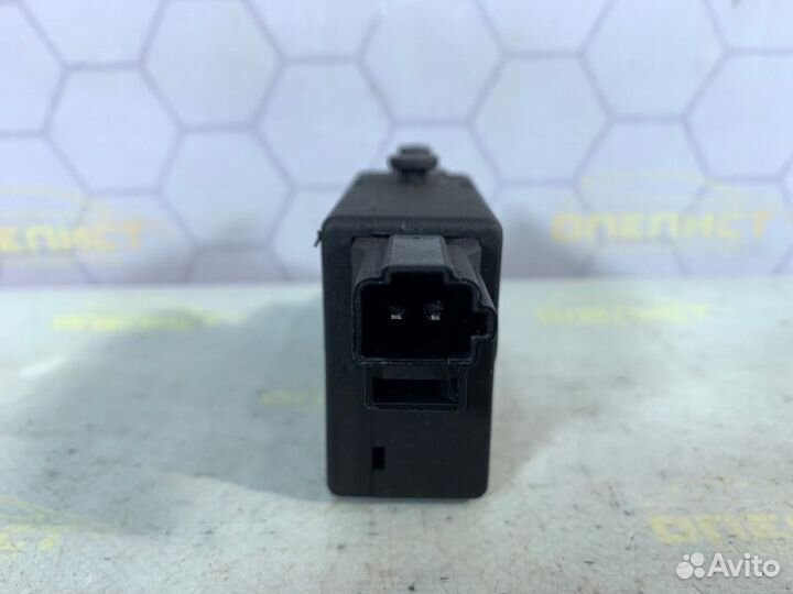 Активатор замка багажника Opel Astra G 1999