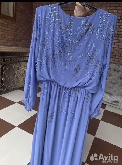 Вечернее платье