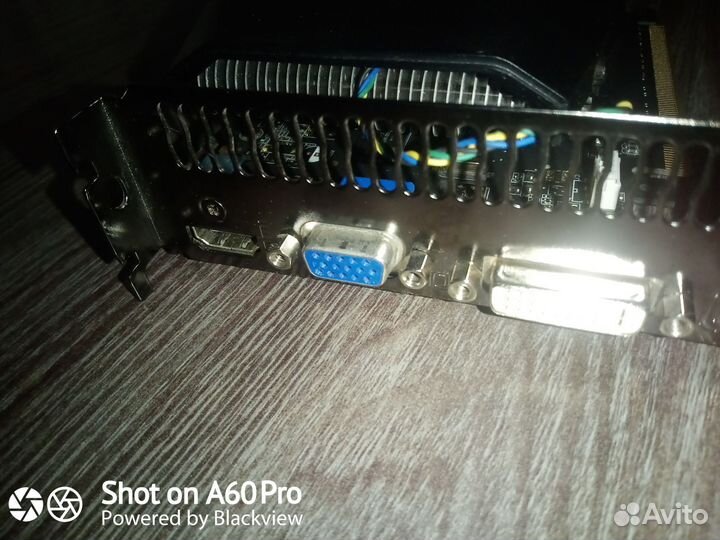 Видеокарта gtx 550 ti 1 Гб ддр5