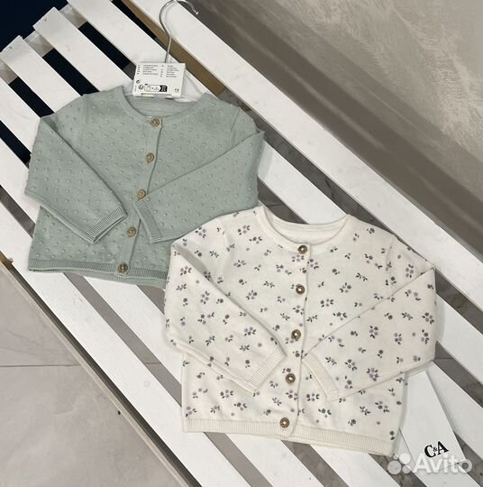 Вязаные кардиганы 68 детские кофточки набор 2 шт