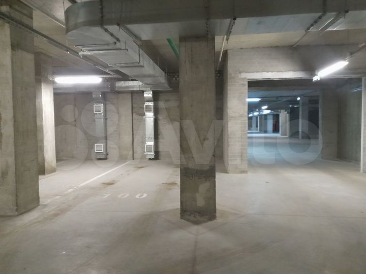 Машиноместо, 18 м²