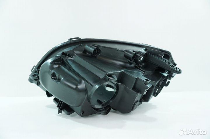 Корпус фары правый Mercedes-Benz Glk X204