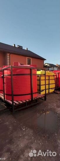 Емкость пластиковая