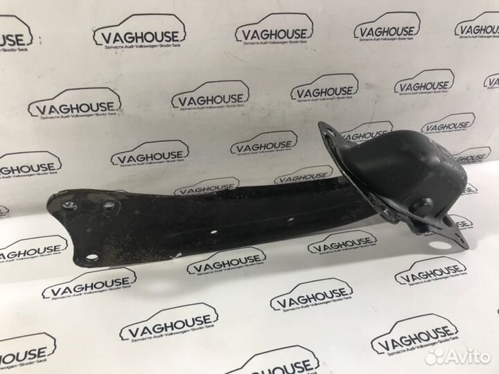 Рычаг подвески задний правый Volkswagen Passat B6