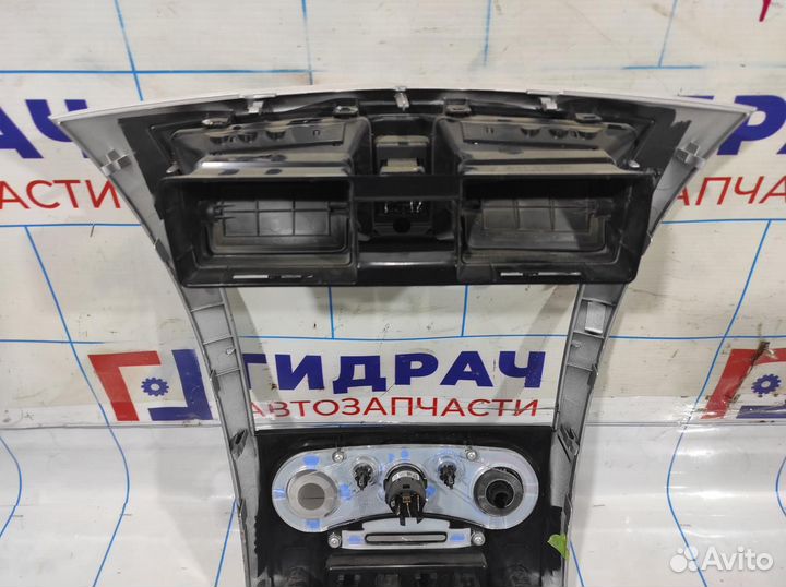 Накладка торпедо центральная Datsun On-Do 96912-5P