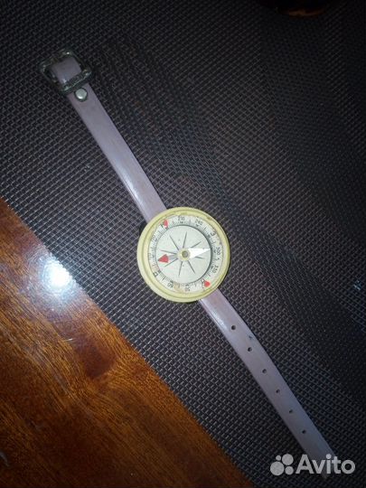 Компас СССР наручный