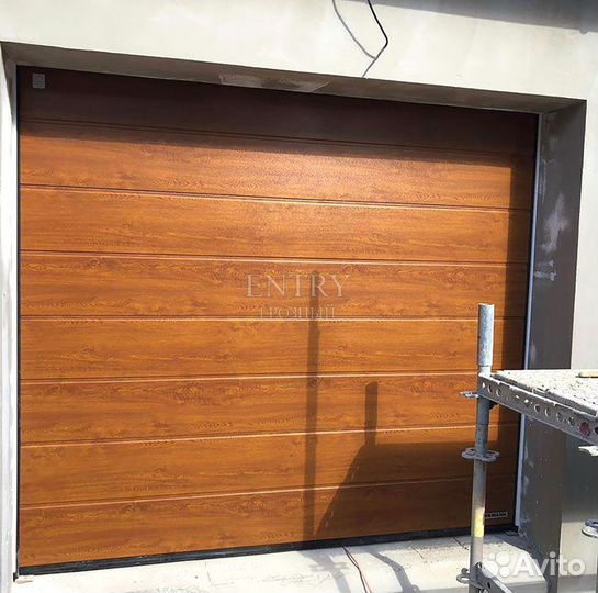 Ворота гаражные секционные
