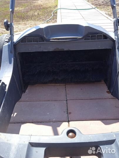 Подметальная машина Karcher KM 70/20 C